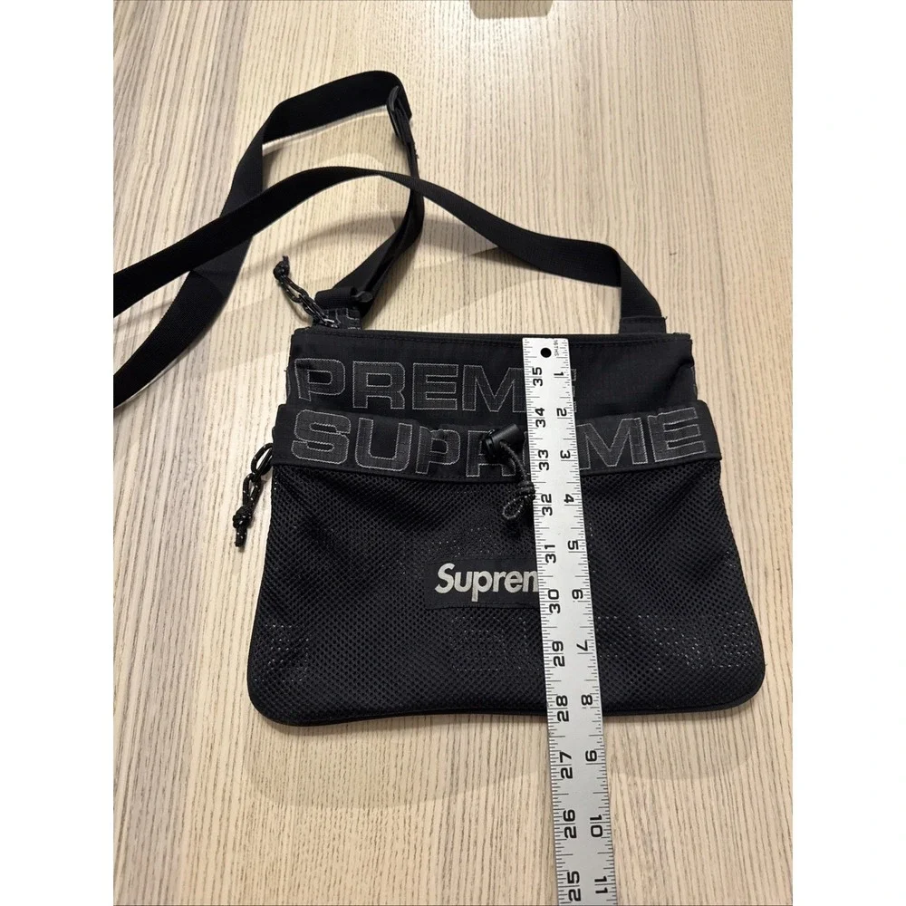 Supreme FW21 Side Bag Black Crossbody Shoulder Messenger Bag Techwear Used
